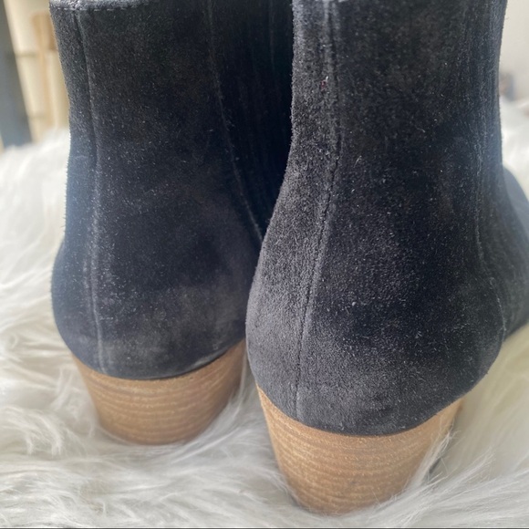 VINCE Haider Suede Chelsea Pull On Stacked Heel Ankle Bootie Black, Size 6 - Picture 8 of 14